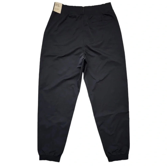 Nike Sportswear Dri-FIT Tech Pack
Women's Black High-Waisted Pants Size 3x - Picture 6 of 10